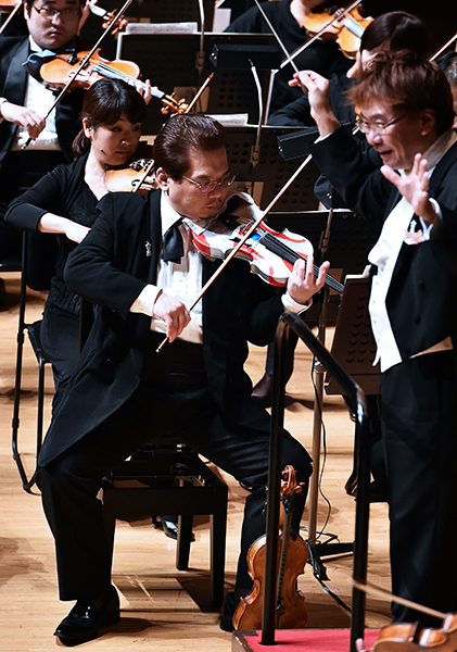 ウルトラマンシンフォニーコンサート 大盛況 円谷プロ歴代作品の楽曲をフルオーケストラで披露 ウルトラヴァイオリン の演奏も 円谷ステーション