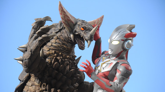 ウルトラマンｘ にウルトラマンネクサス登場記念 Youtube ウルトラチャンネル にて ウルトラマンネクサス 第1 4話を4夜連続特別配信 円谷ステーション ウルトラマン 円谷プロ公式サイト