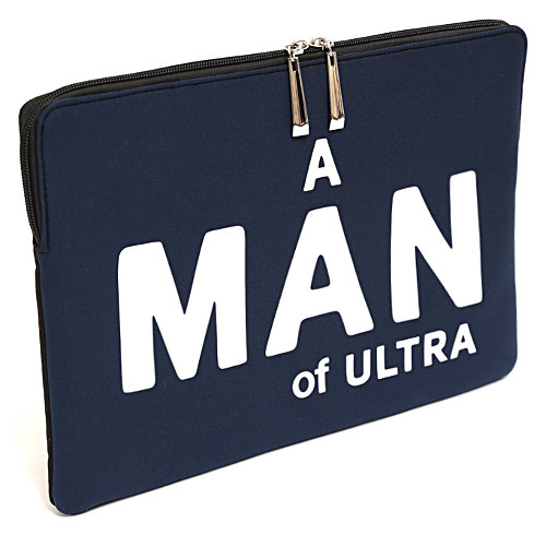 「A MAN of ULTRA」ノートパソコンケース