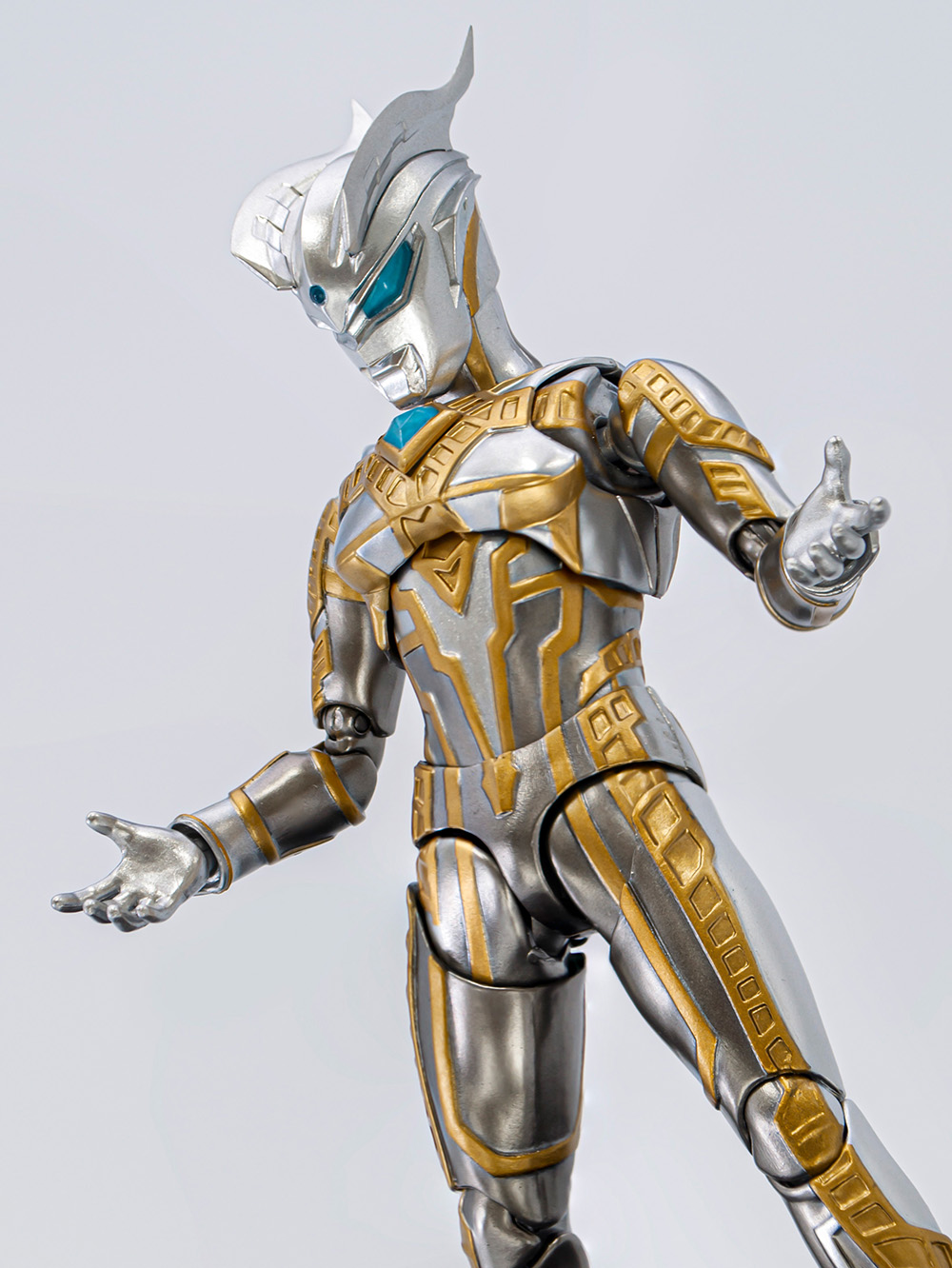 S.H.Figuarts ウルティメイトシャイニングウルトラマンゼロ - 特撮