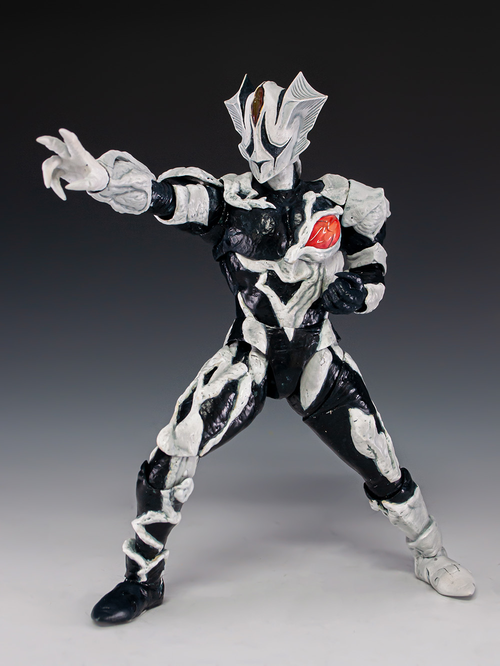 【新品未使用未開封】S.H.Figuarts キリエロイド ウルトラマンティガ