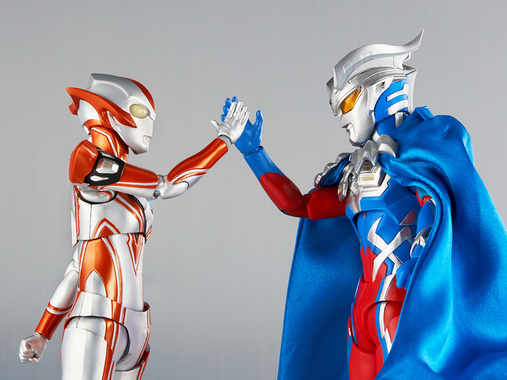 湊三兄妹ついに集結！ 5/2(月)12時より「S.H.Figuartsウルトラウーマン ...