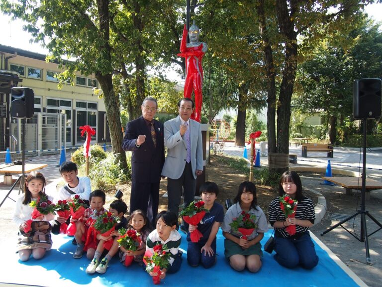 森次晃嗣さん、高峰圭二さんも登場！世田谷区祖師谷「ウルトラセブン」モニュメント除幕式レポート