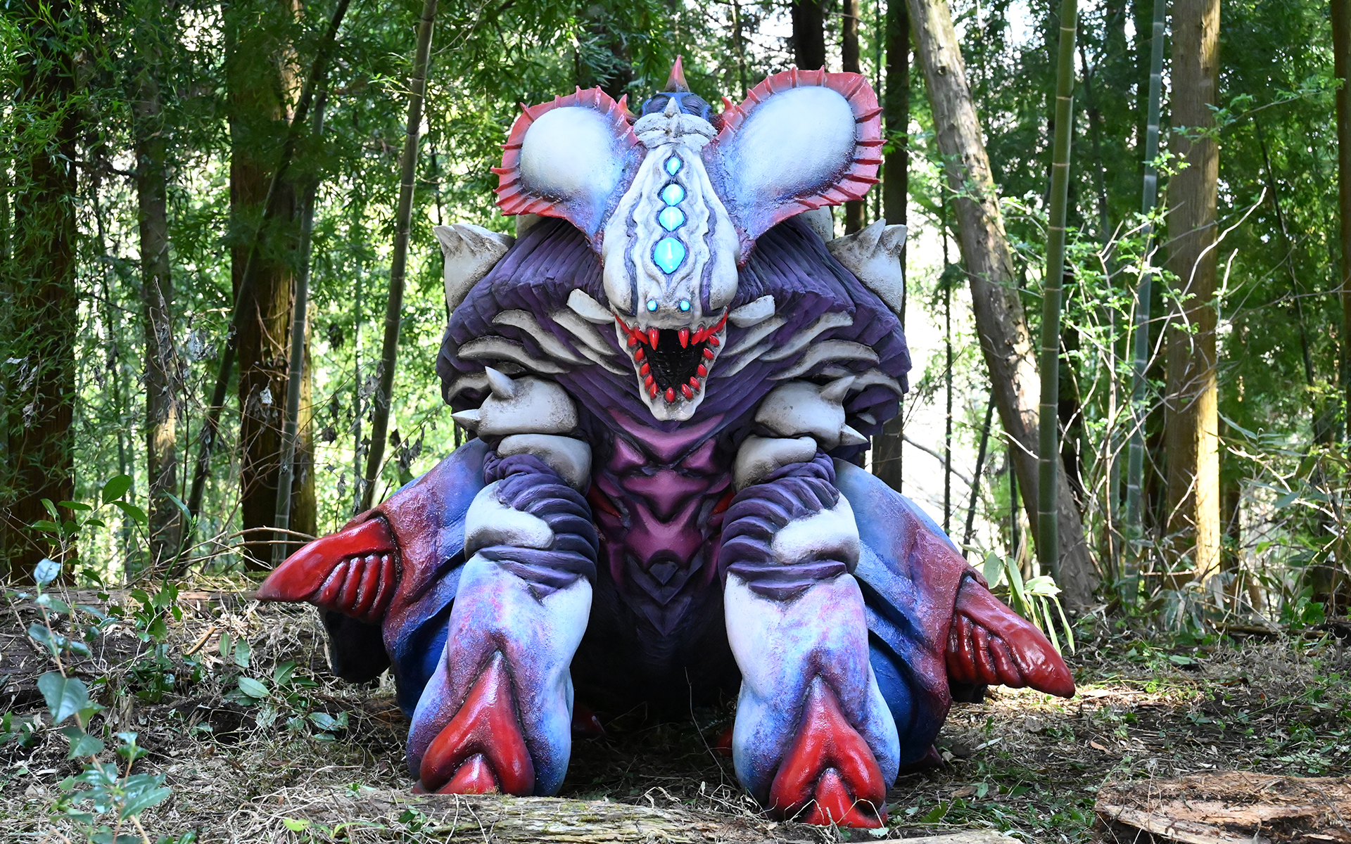 地底甲獣 ズグガン（幼体） – キャラクター – ウルトラマン・円谷プロ公式