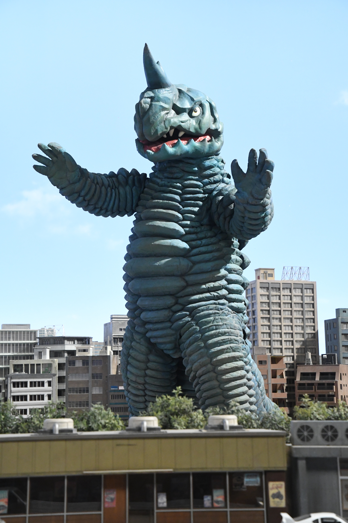 青色発泡怪獣 アボラス – キャラクター – ウルトラマン・円谷プロ公式