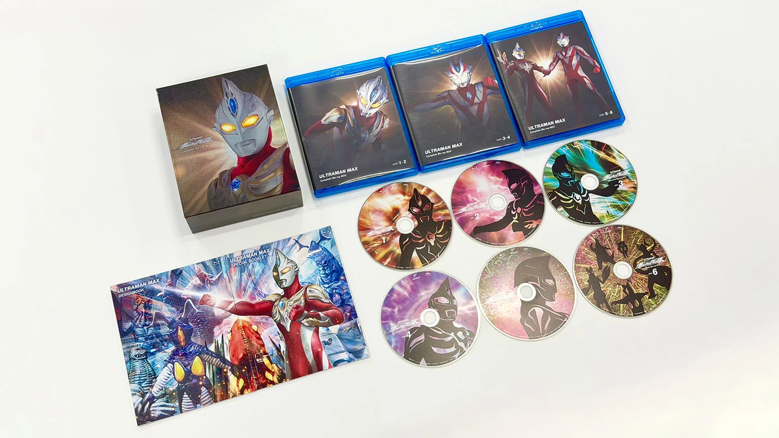 「ウルトラマンマックス コンプリート・ブルーレイBOX」封入特典の誌面内容を初公開！本日12月24日(水)発売