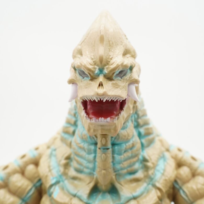 予約受付開始 ツブラヤストア限定カラー「レッドキング 骸王」アート