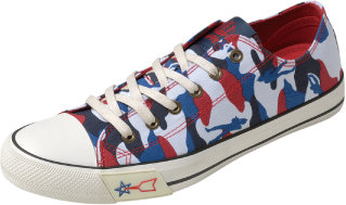 チヨダ「CEDAR CREST」×「ウルトラマン」CC-9128/9129（トリコ/カーキ ※写真はCC-9128(トリコ)）