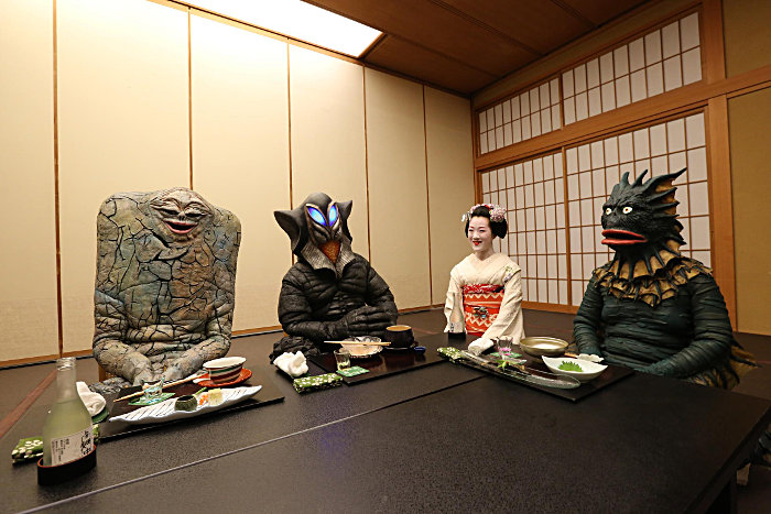 「ウルトラ怪獣散歩 西へ 京都」